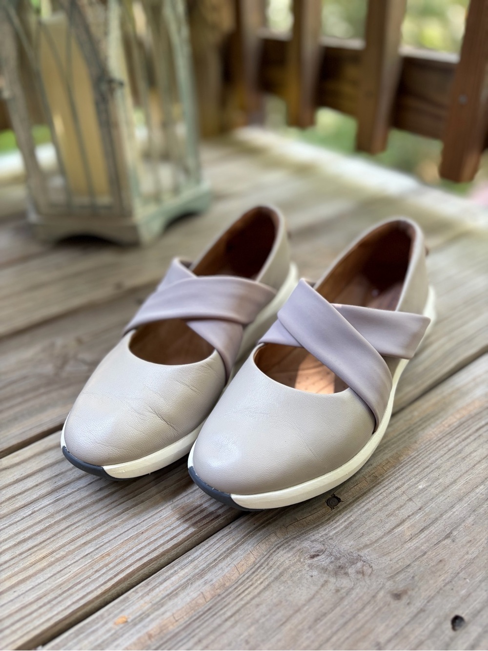 Clarks Unstructured Mary Jane Flats in Taupe